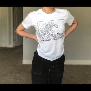 white wave t-shirt